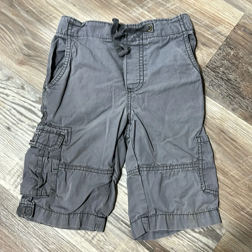 🩳 Carter’s cargo shorts
